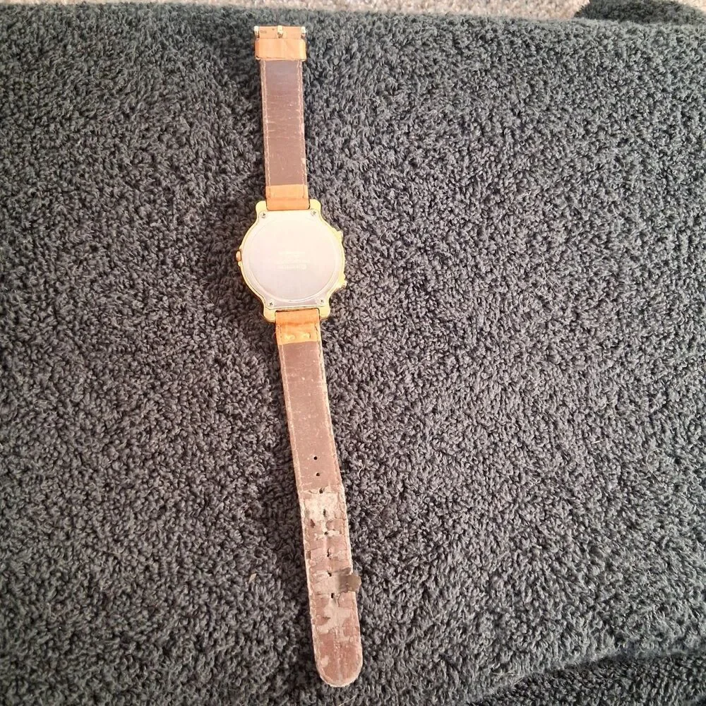 Vintage Mickey Mouse Character Watch by Lorus Disney Quartz Gold Tone Wristwatch